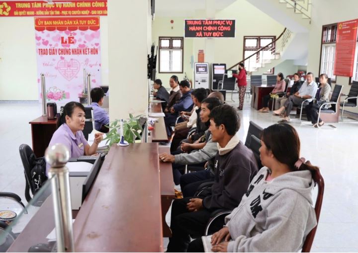 Xã Tuy Đức đẩy mạnh cải cách hành chính gắn với chuyển đổi số